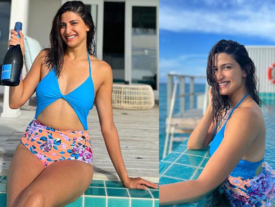 Attractive Clicks Of Aahana Kumra In Pool